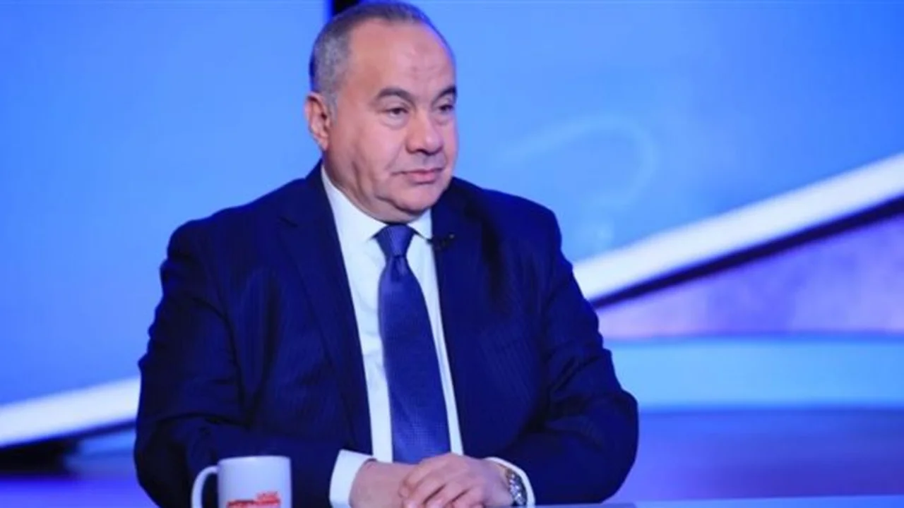 ارتفاع سعر الدولار يضع المستهلكين أمام تهديد بزيادة الأسعار حتى 35%